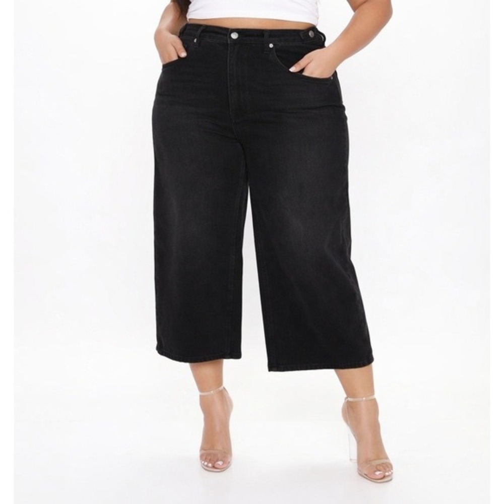 KanCan Wide Leg High Rise Cropped Jeans Women Size 14 Black NWT